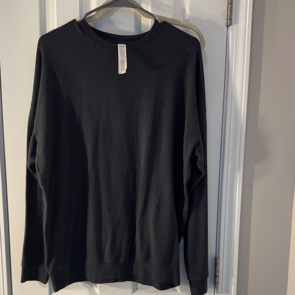 Women’s gray alo top